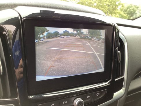 Used 2019 Chevrolet Traverse LT image 18