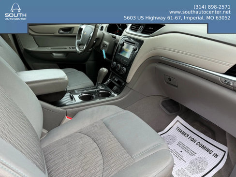 Used 2016 Chevrolet Traverse LT image 14