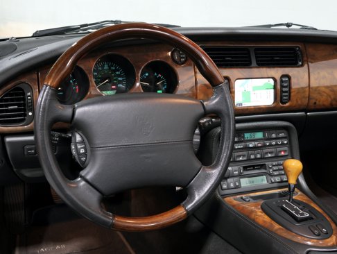 Used 2001 Jaguar XK8 Convertible image 76