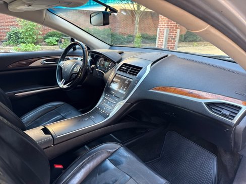 Used 2016 Lincoln MKZ w/ Equipment Group 200A Select image 17