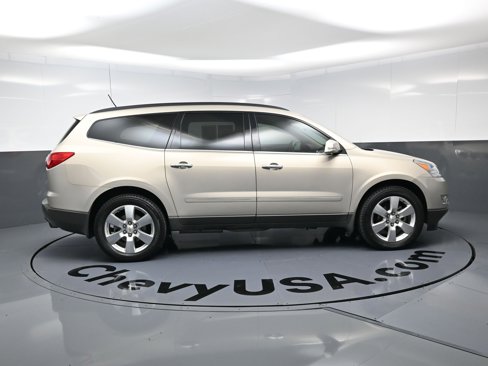 Used 2011 Chevrolet Traverse LTZ image 10