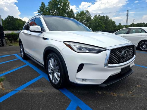 Used 2019 INFINITI QX50 Luxe image 2