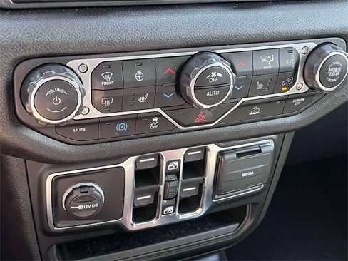 Used 2024 Jeep Wrangler Unlimited w/ Convenience Group image 25
