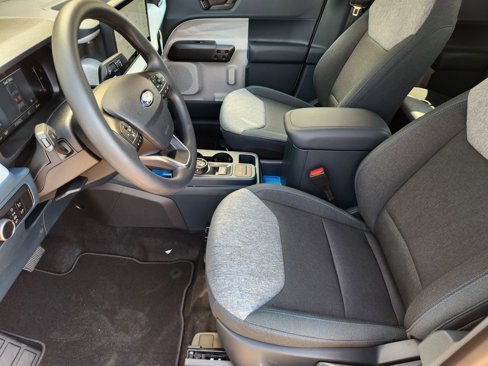 New 2025 Ford Maverick XLT image 9