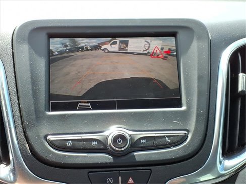 Used 2022 Chevrolet Equinox LS w/ Driver Confidence II Package image 18