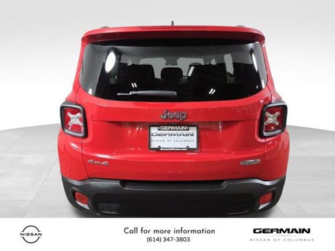 Used 2017 Jeep Renegade Latitude w/ Cold Weather Group image 7
