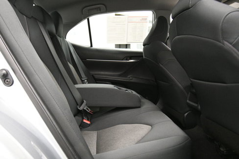 Used 2023 Toyota Camry LE image 22