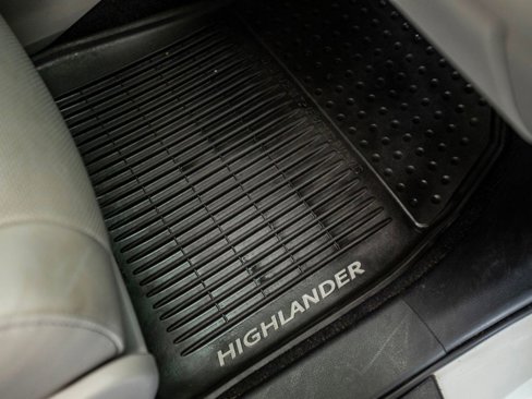 Used 2016 Toyota Highlander Limited image 31