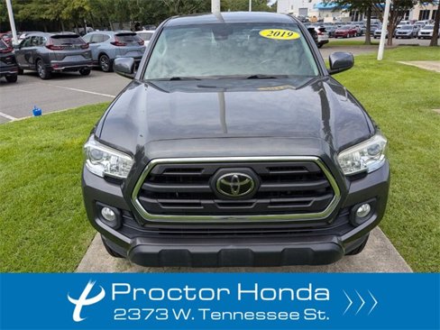 Used 2019 Toyota Tacoma SR5 image 4