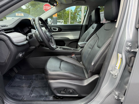Certified 2022 Jeep Compass Limited image 12