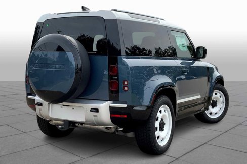 New 2025 Land Rover Defender 90 S image 3