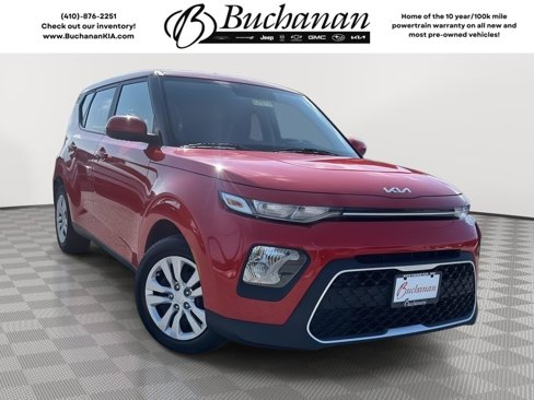 Used 2022 Kia Soul LX image 1