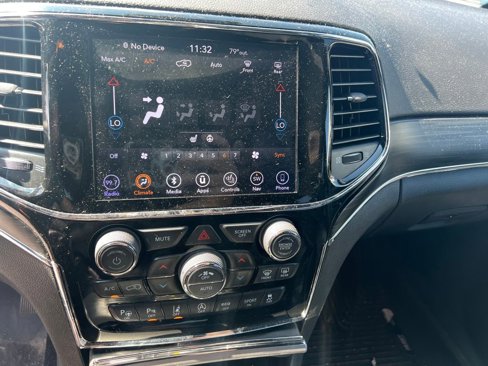 Used 2019 Jeep Grand Cherokee Limited image 11