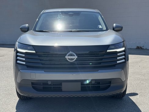New 2025 Nissan Kicks SV image 2