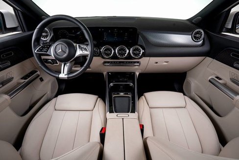 Used 2024 Mercedes-Benz GLA 250 4MATIC image 34