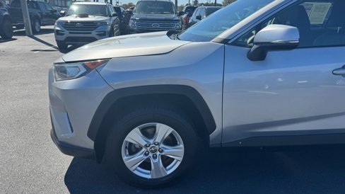 Used 2021 Toyota RAV4 XLE image 13