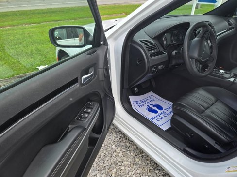 Used 2023 Chrysler 300 S image 5