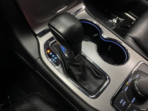 Certified 2021 Jeep Grand Cherokee Limited image 23