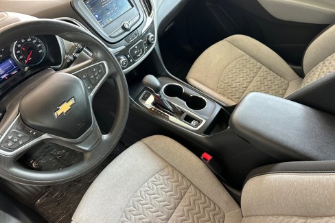 Used 2022 Chevrolet Equinox LT image 10