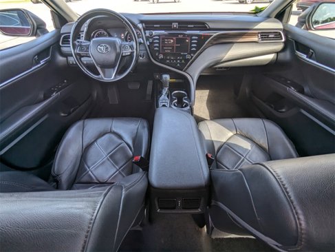 Used 2019 Toyota Camry XLE image 4