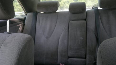 Used 2010 Toyota Camry LE image 27