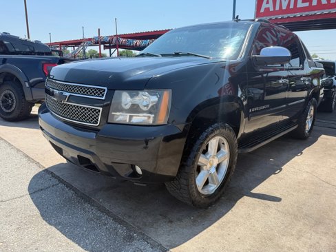 Used 2007 Chevrolet Avalanche LTZ w/ LTZ Preferred Equipment Group image 5