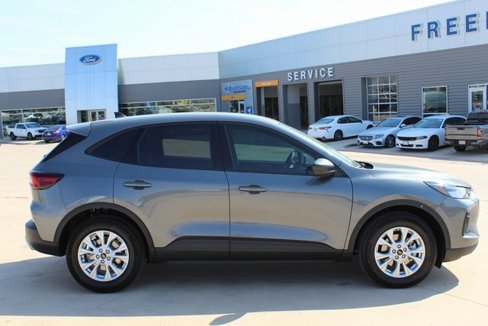 New 2025 Ford Escape Active image 3
