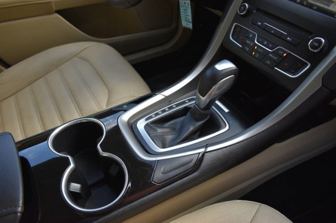 Used 2016 Ford Fusion SE w/ Equipment Group 202A image 23
