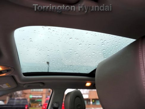 Used 2018 Hyundai Santa Fe Limited image 12