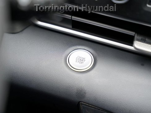 Used 2022 Hyundai Elantra SEL w/ Cargo Package image 27