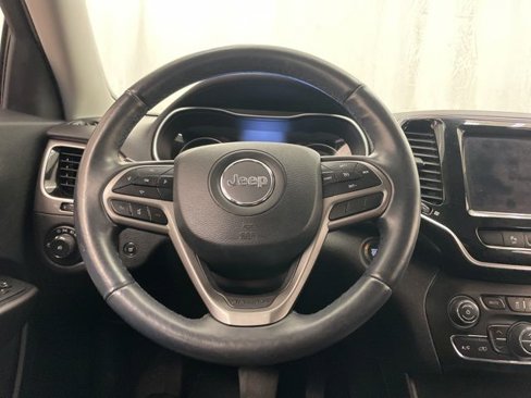 Used 2019 Jeep Cherokee Limited image 17