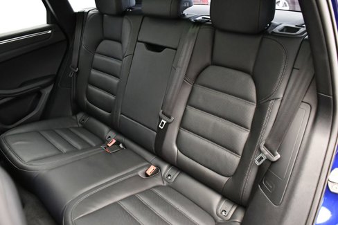 Certified 2023 Porsche Macan GTS image 44