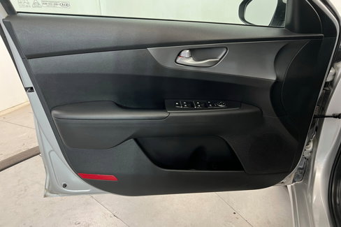 Used 2021 Kia Forte LXS image 14