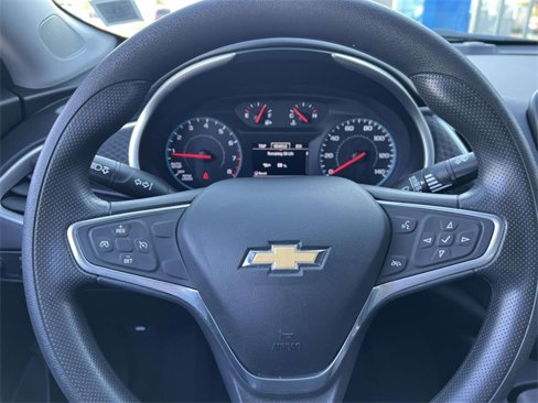 Certified 2022 Chevrolet Malibu LS image 32
