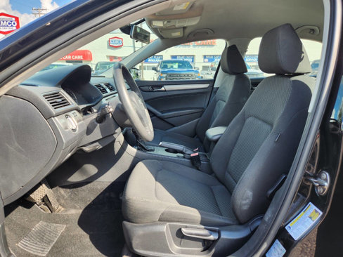 Used 2013 Volkswagen Passat 2.5 S image 11