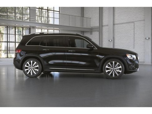 Certified 2022 Mercedes-Benz GLB 250 w/ Premium Package Lite image 16