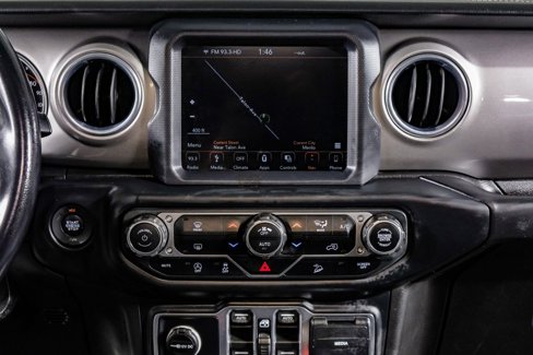 Used 2018 Jeep Wrangler Unlimited Sahara image 25
