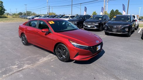 Used 2023 Hyundai Elantra SEL w/ Winter Weather Package image 7