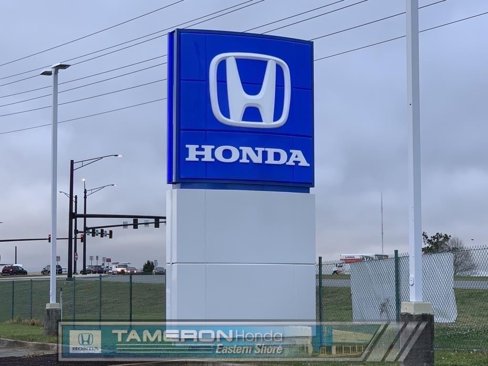 Used 2014 Toyota Camry L image 16