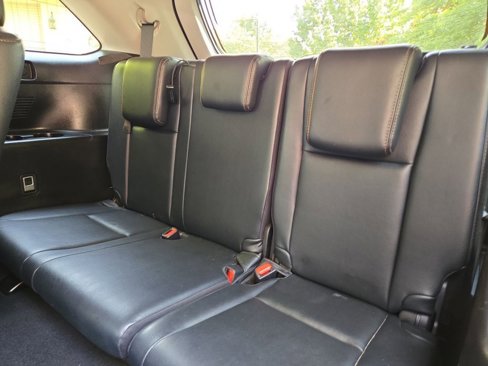 Used 2018 Toyota Highlander XLE image 12