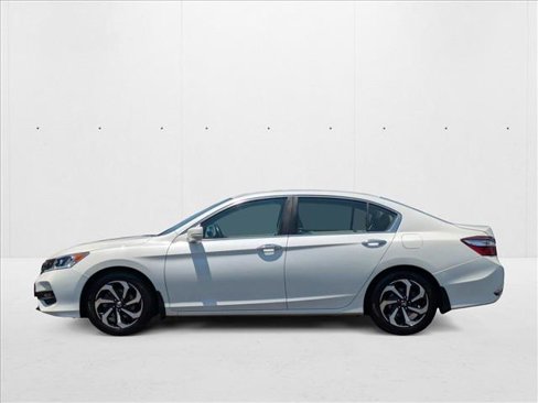 Used 2017 Honda Accord EX-L image 9