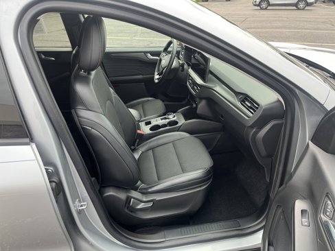 Used 2023 Ford Escape SE image 15