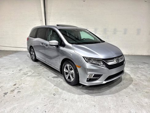 Used 2018 Honda Odyssey Touring image 2