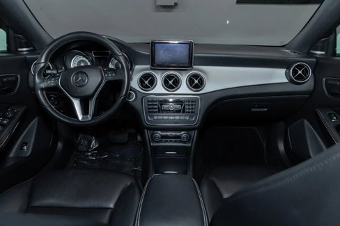 Used 2014 Mercedes-Benz CLA 250 image 15