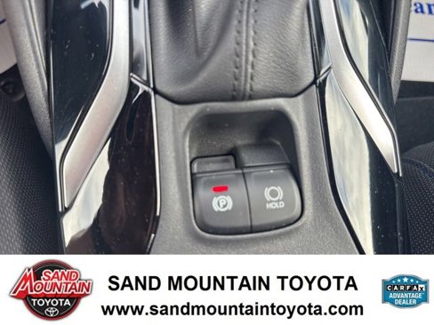 Used 2022 Toyota Corolla SE image 19