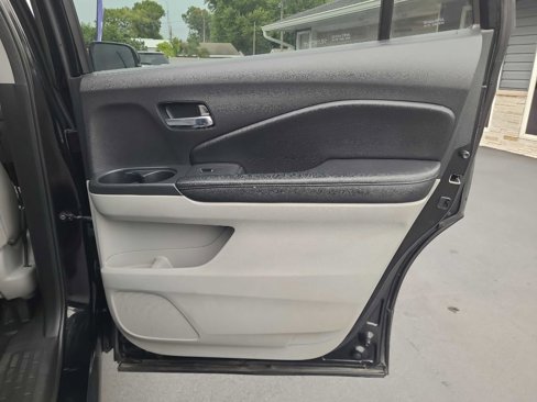 Used 2017 Honda Pilot EX-L image 37