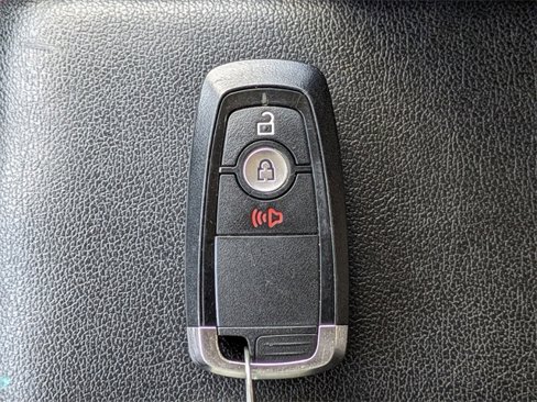 Used 2018 Ford EcoSport SE image 30