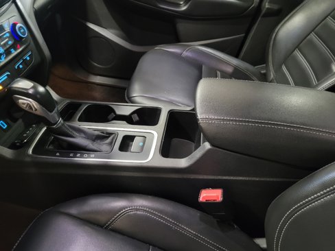 Used 2019 Ford Escape SEL image 26
