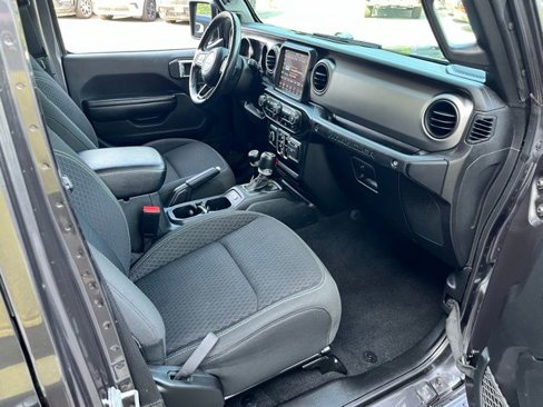Used 2021 Jeep Wrangler Unlimited Sport image 21