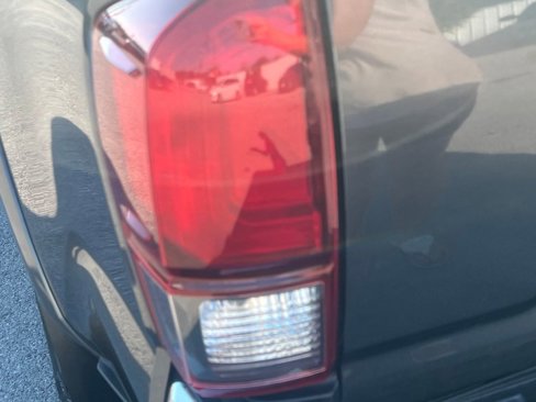 Used 2022 Toyota Tacoma SR5 image 12
